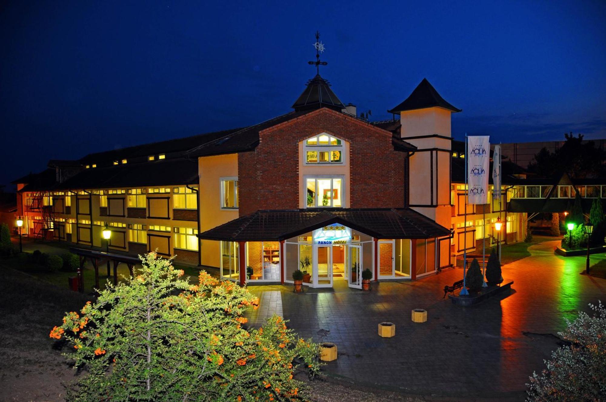 Hotel Aqua Panon Kanjiža Esterno foto
